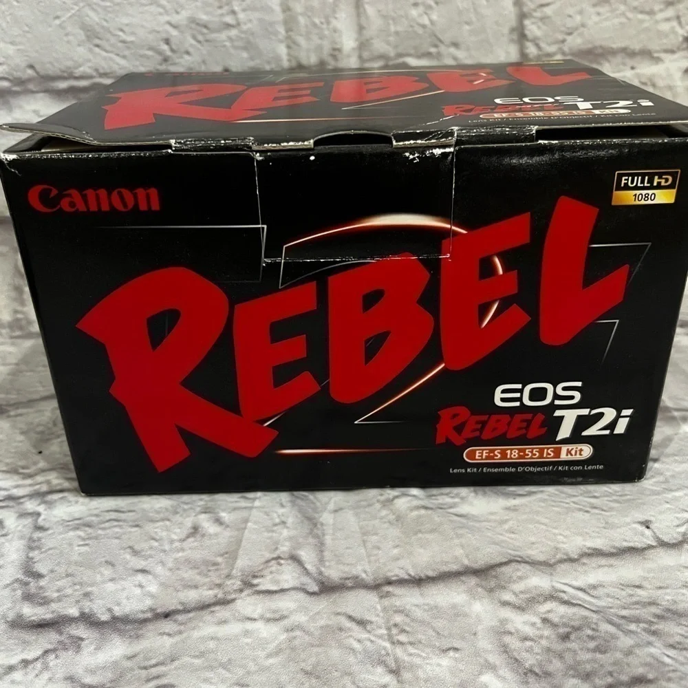 Canon EOS Digital Rebel T2i Digital w/18-55mm IS II Lens kit used camera